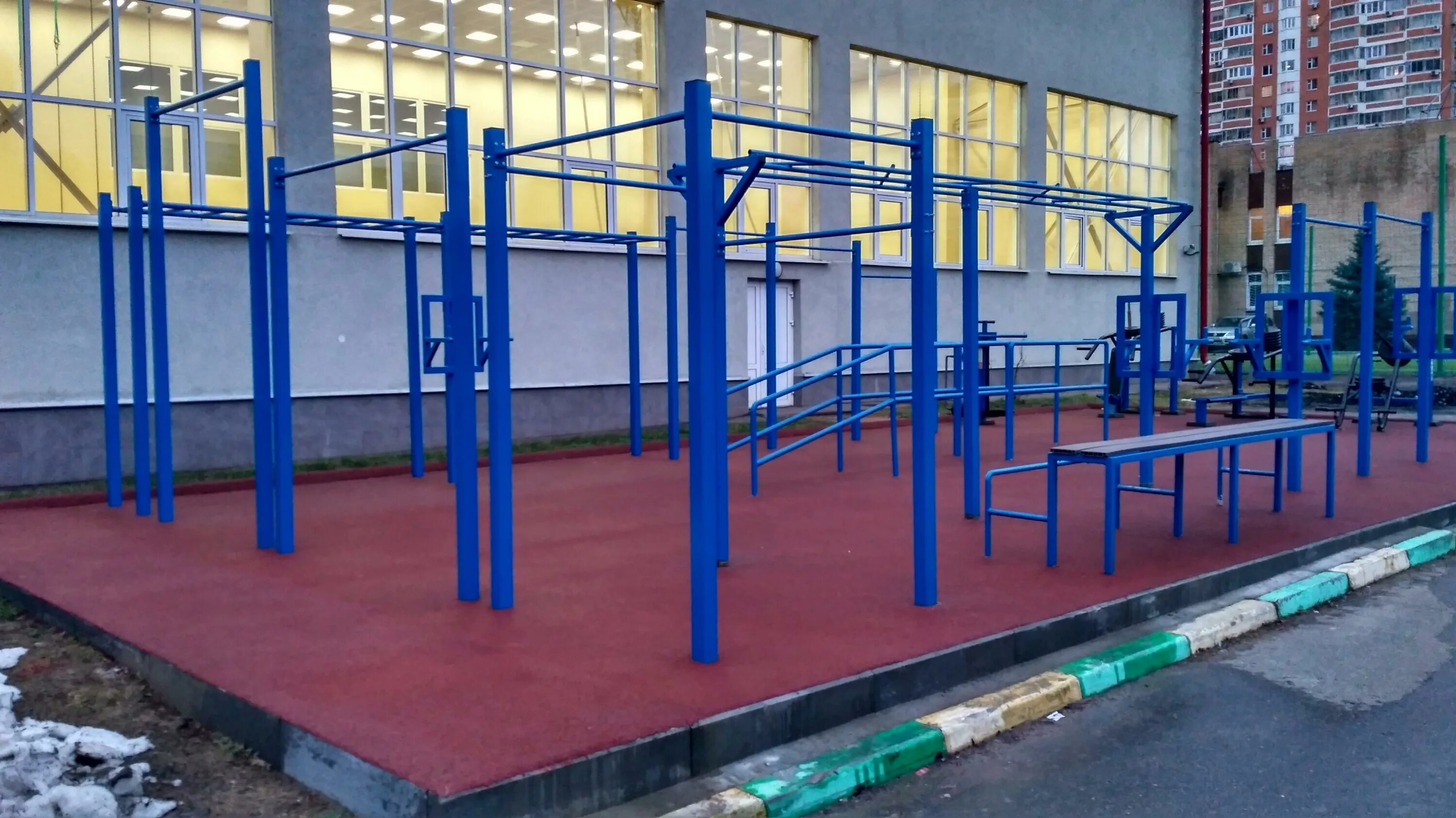 Пустая площадка 3d. S 2 площадка. S 2 площадка. Каркас лестницы из профильной трубы 100х50. Go park сходня баскетбол.
