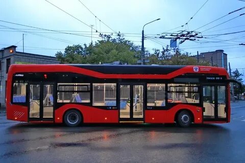 Новые красные троллейбусы