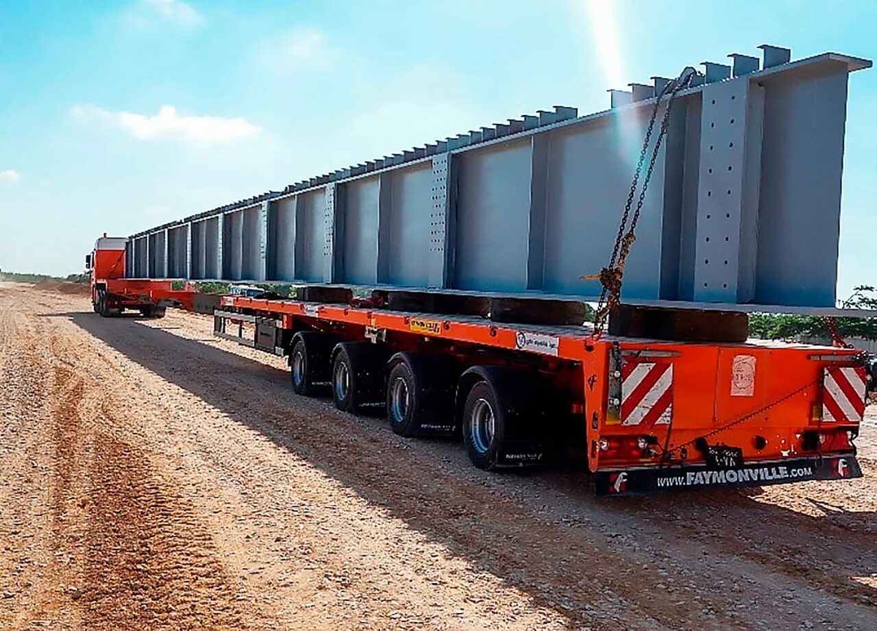 Trailor полуприцеп фургон. 01. Перевозка грузов полуприцепом. Перевозка грузов полуприцепом. Свой парк полуприцепов бизнес.