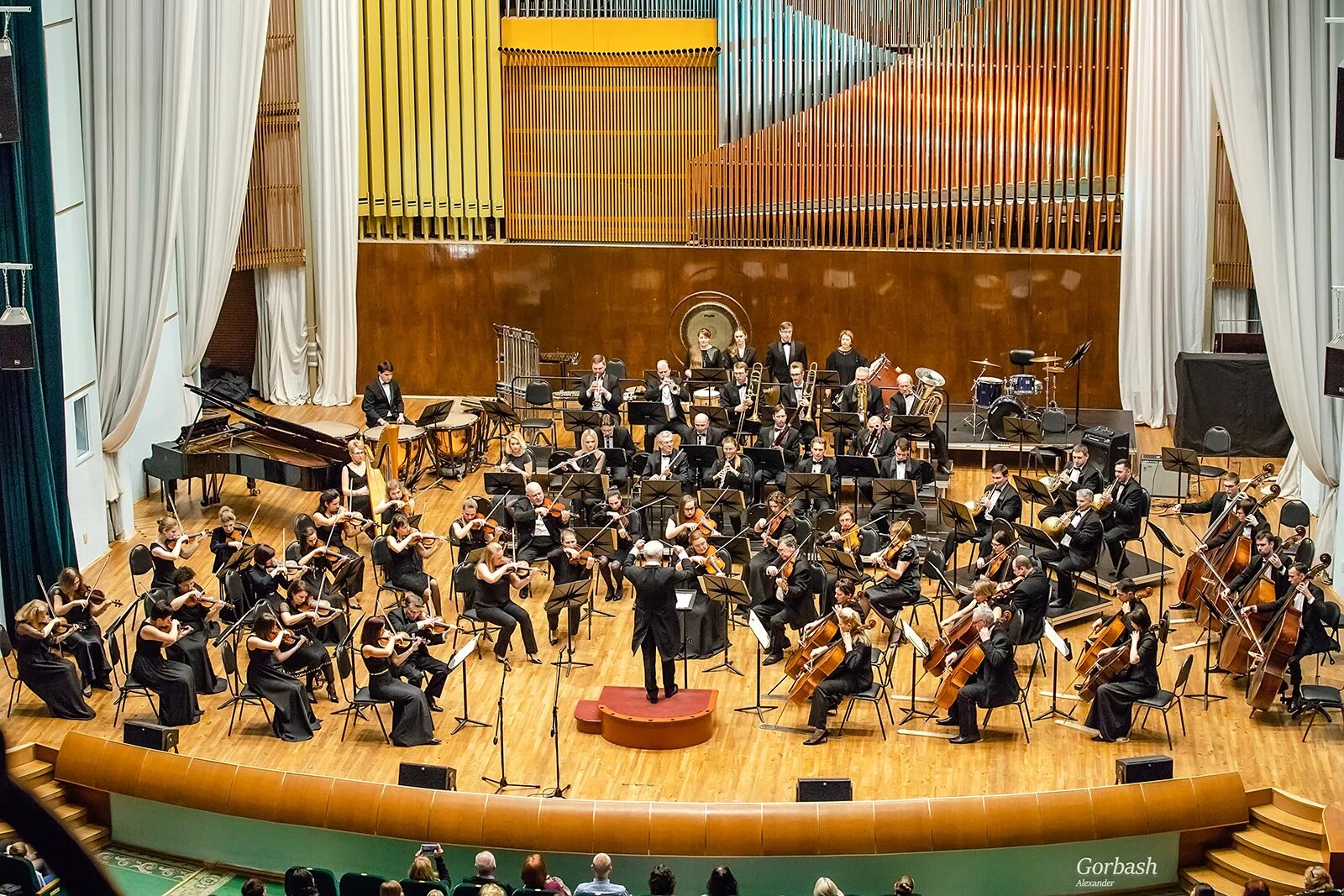 Orchestra минск. Национальный симфонический оркестр РБ. Дирижер национального симфонического оркестра РБ. Президентский оркестр Республики Беларусь. Академический симфонический оркестр.