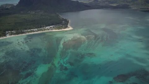 Подводный водопад маврикий фото