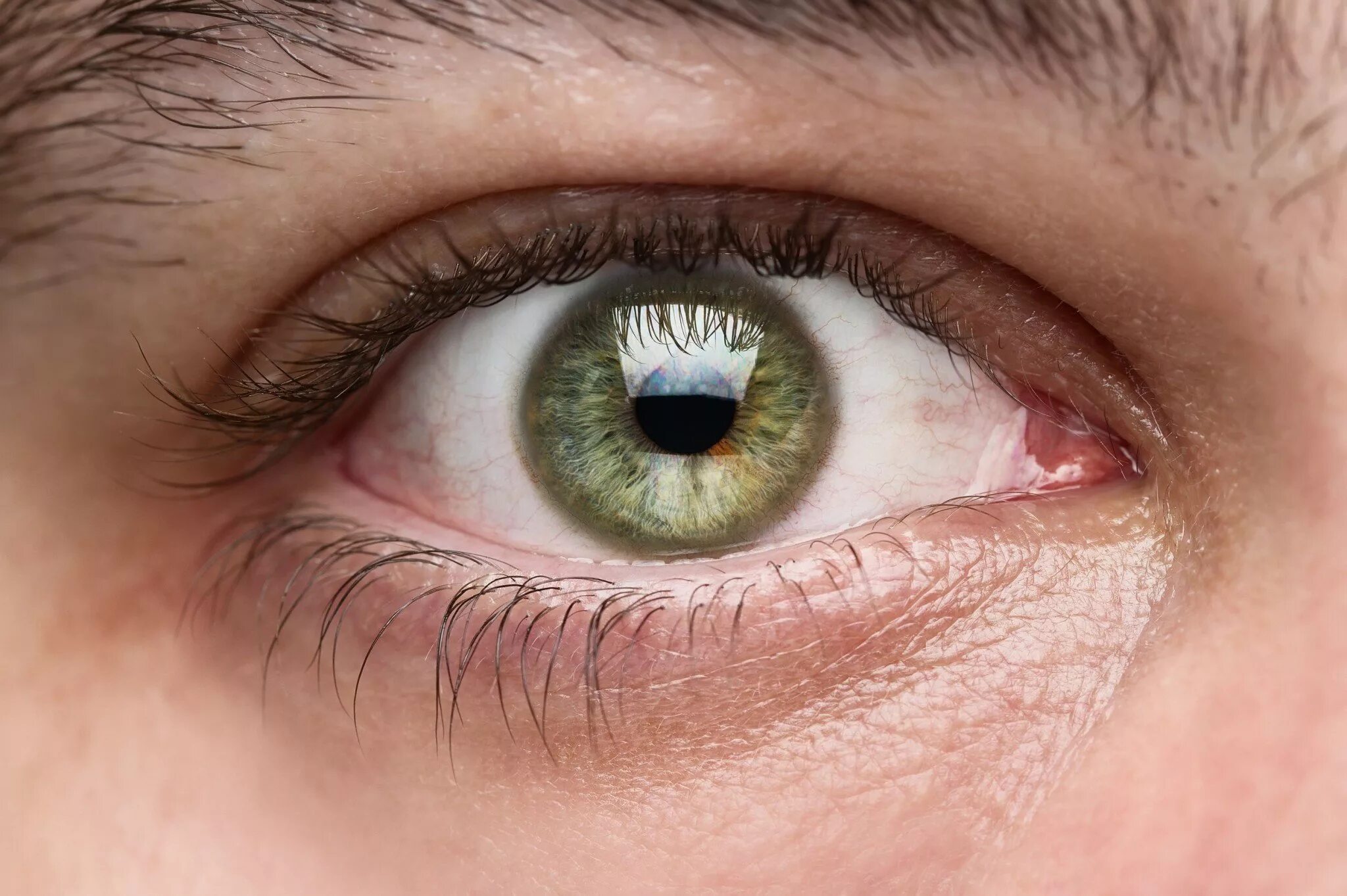 Пропадает зрение на одном глазу. Глаз человека. Здоровый глаз человека. Глаз крупным планом. Здоровые глаза.