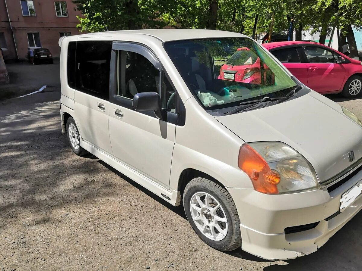 хонда мобилио 2002 год. хонда мобилио 2002 мотор. хонда мобилио тюнинг красный. хонда мобилио 2002 год. хонда мобилио, 2002 г.