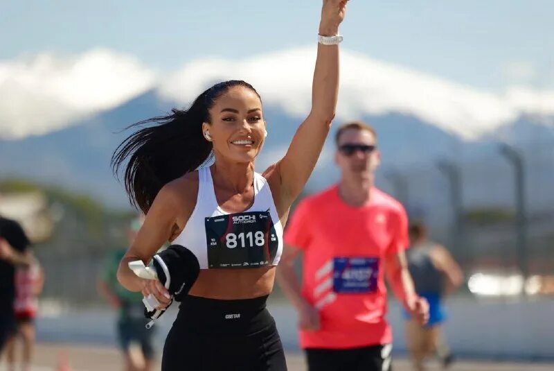 любятинка биография. любовь сидоркина любятинка. блоггер любовь сидоркина рост. любятинка фото. любовь сидоркина и игорь оськин свадьба.