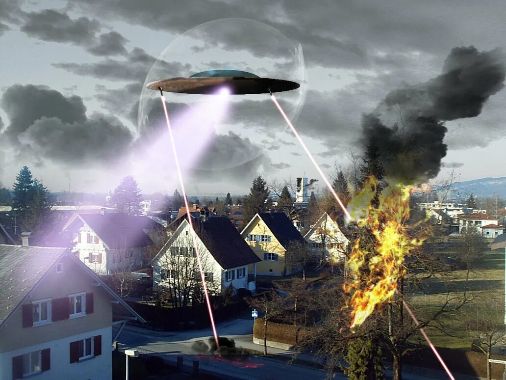 Нападение инопланетян. НЛО атакует. Атака НЛО. "Вторжение" инапленитяни.