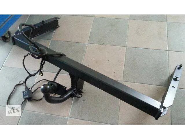 Для фольксваген пассат б5 + прицепное. Фаркоп на фольксваген пассат б4 универсал. Крюк фаркоп пассат б5. Фаркоп пассат б5 седан. Фаркоп на фольксваген пассат б 4.