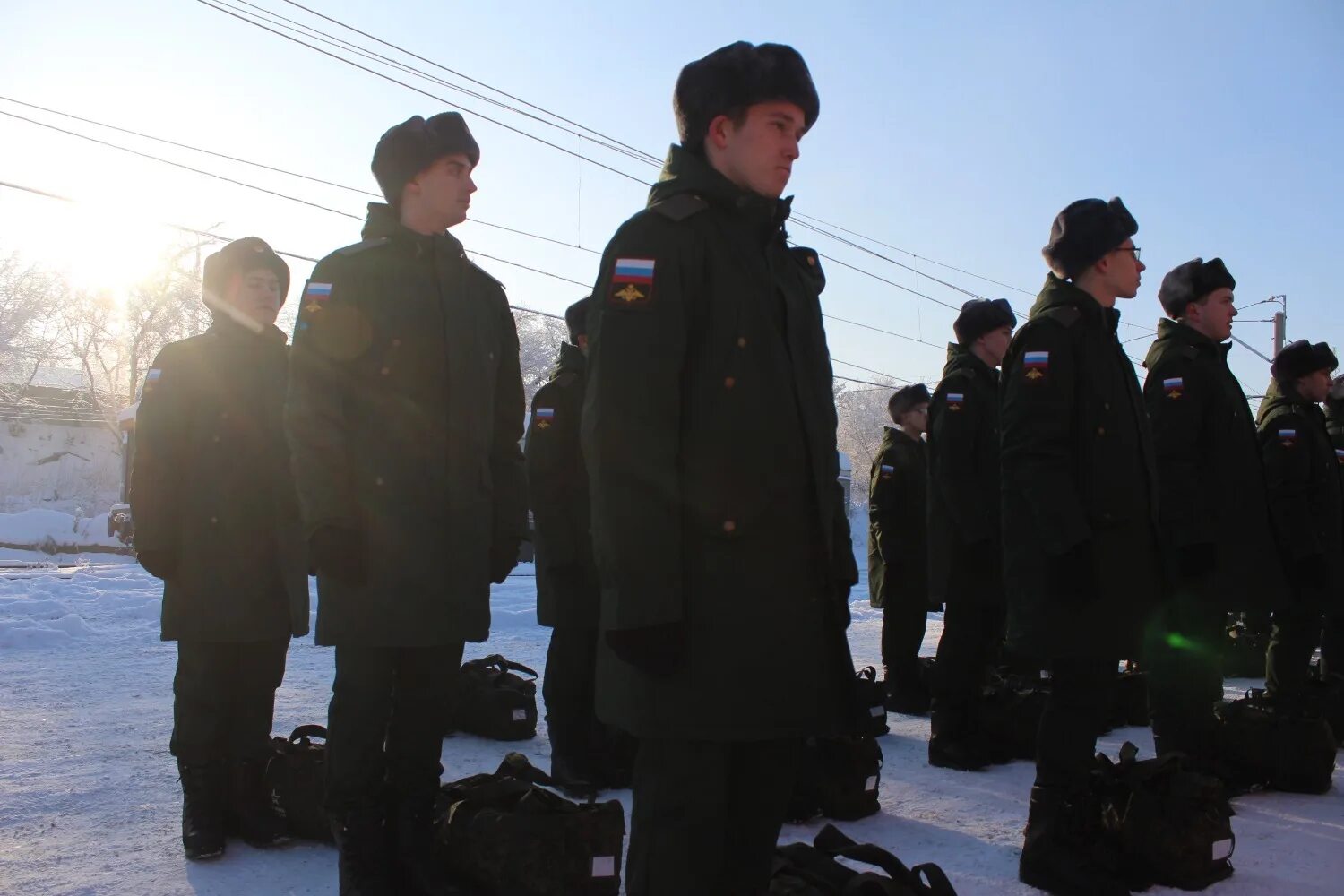 Эшелон призывников. Воинский эшелон с призывниками из Башкирии. Военный эшелон с призывниками. Военные части для срочников на Дальнем востоке.