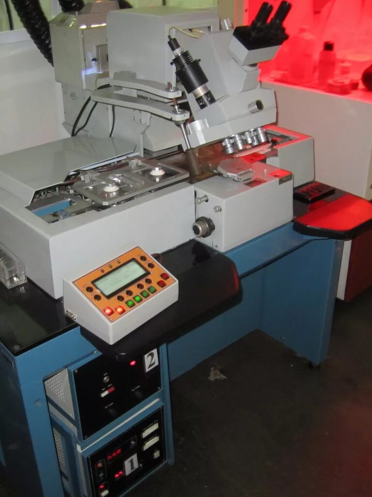 Разрешающая способность фотолитографии. Схема установки контактной фотолитографии. Эм-5006. Эм-576. Экспонирования совмещения.