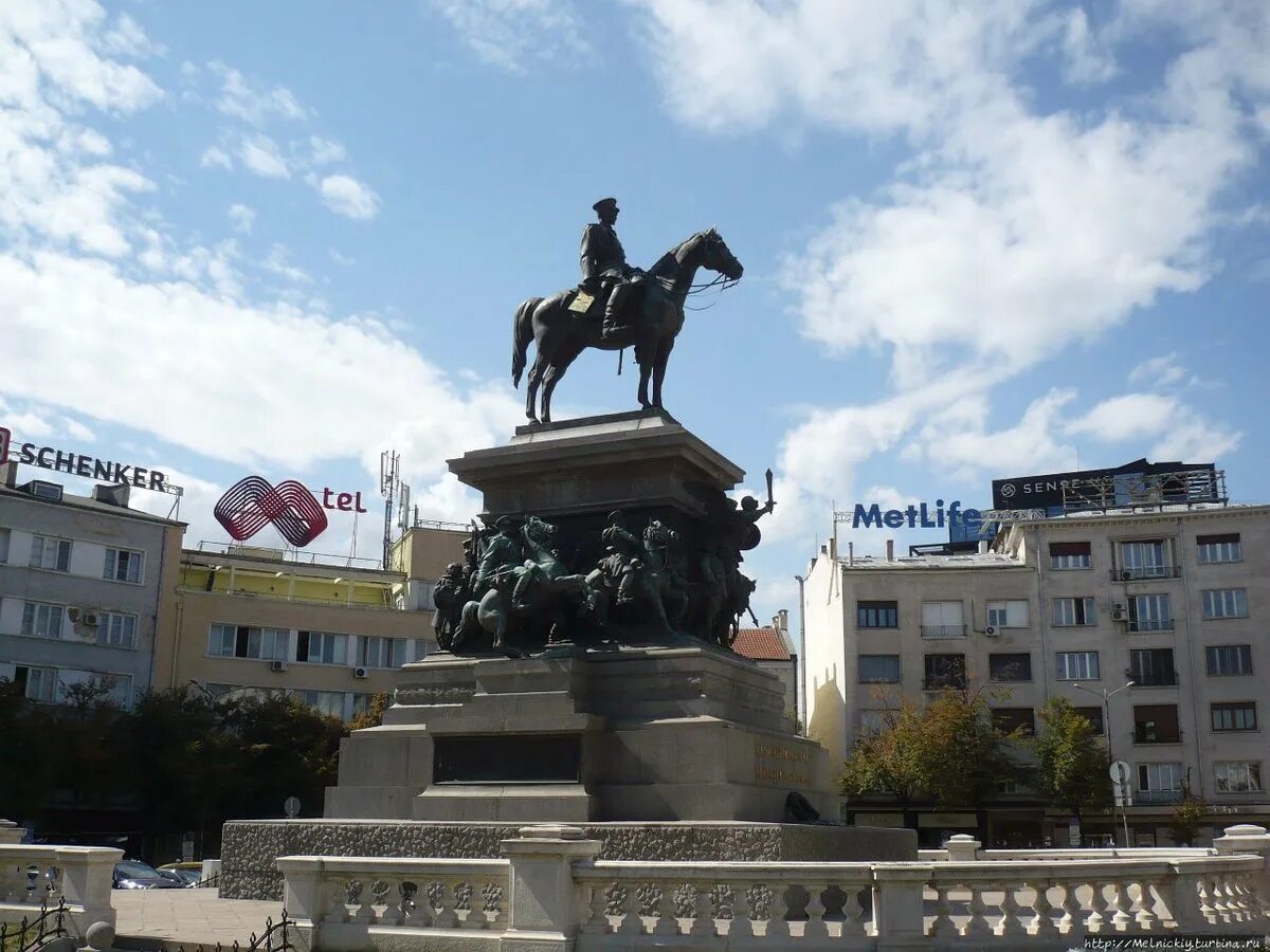 памятник царю-освободителю софия. памятник царю александру. памятник царю-освободителю александру ii в софии. софия болгария памятник царю александру 2. памятник царю-освободителю в софии (болгария).