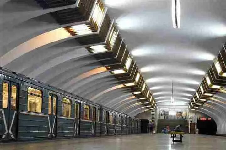 Станция метро ленинская нижний новгород. Нижегородский метрополитен станция буревестник. Нижегородское метро станция чкаловская. Чкаловская (станция метро, нижний новгород). Станция метро ленинская нижний новгород.