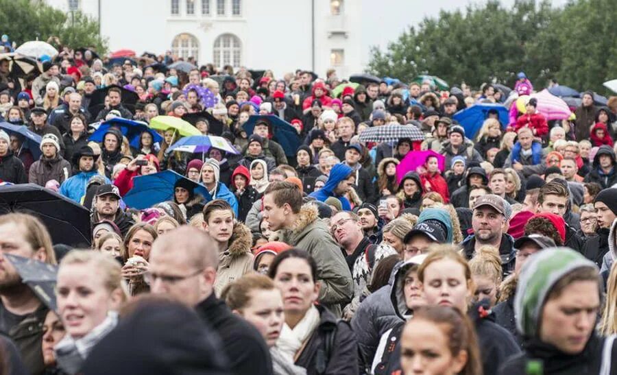 Главная улица рейкьявика. Огйокудль. Новости рейкьявика. Новости рейкьявика. Исландия рейкьявик жители.