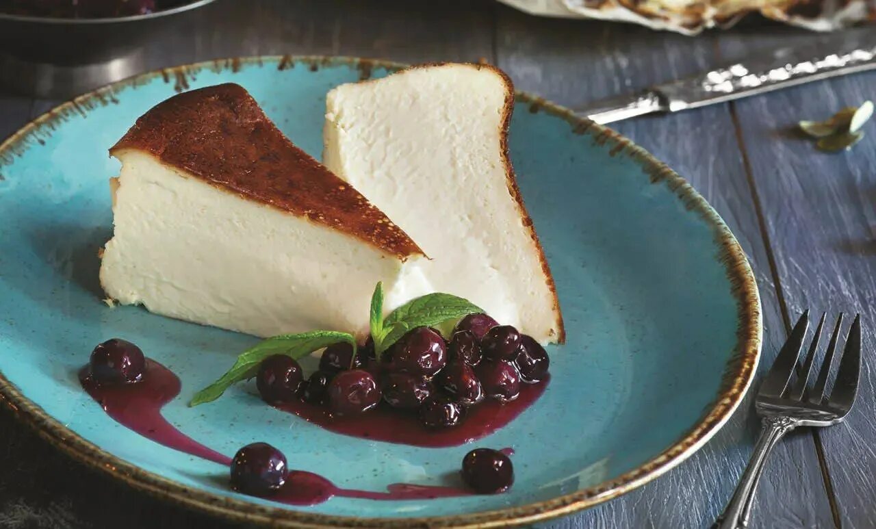 Сан себастьян чизкейк рецепты в домашних условиях. Cheesecake Сан Себастиан. Чизкейк San Sebastian. Испанский чизкейк Сан Себастьян. Испанский жженый чизкейк Сан Себастьян.