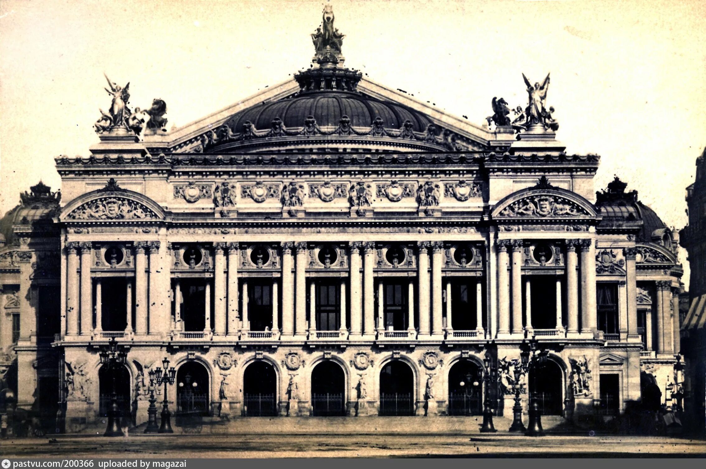 Опера Гарнье Париж 19 век. Парижская опера Франция 1661. Театр Гранд опера в Париже 20 век. Театр Франция 19 век. Театр в россии xix в