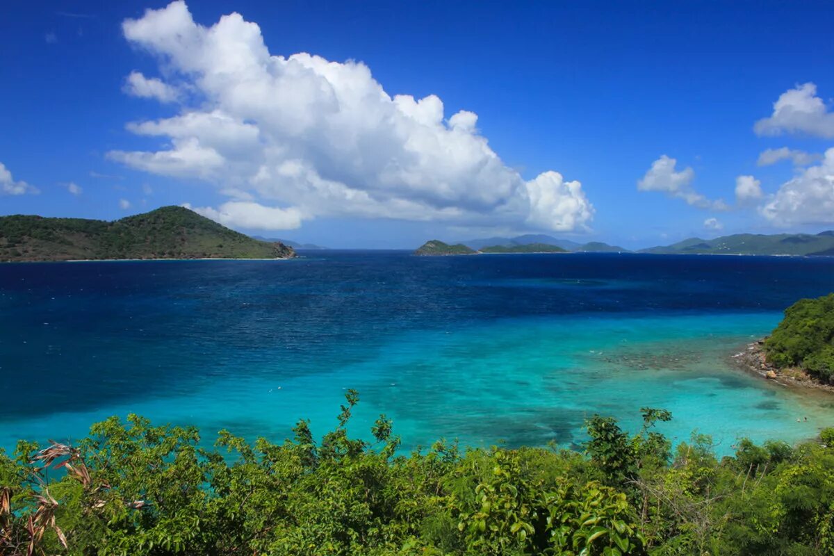 Island trip. Внутренние воды островов Карибского моря. Острова Карибского моря водоемы. Caribbean Islands.