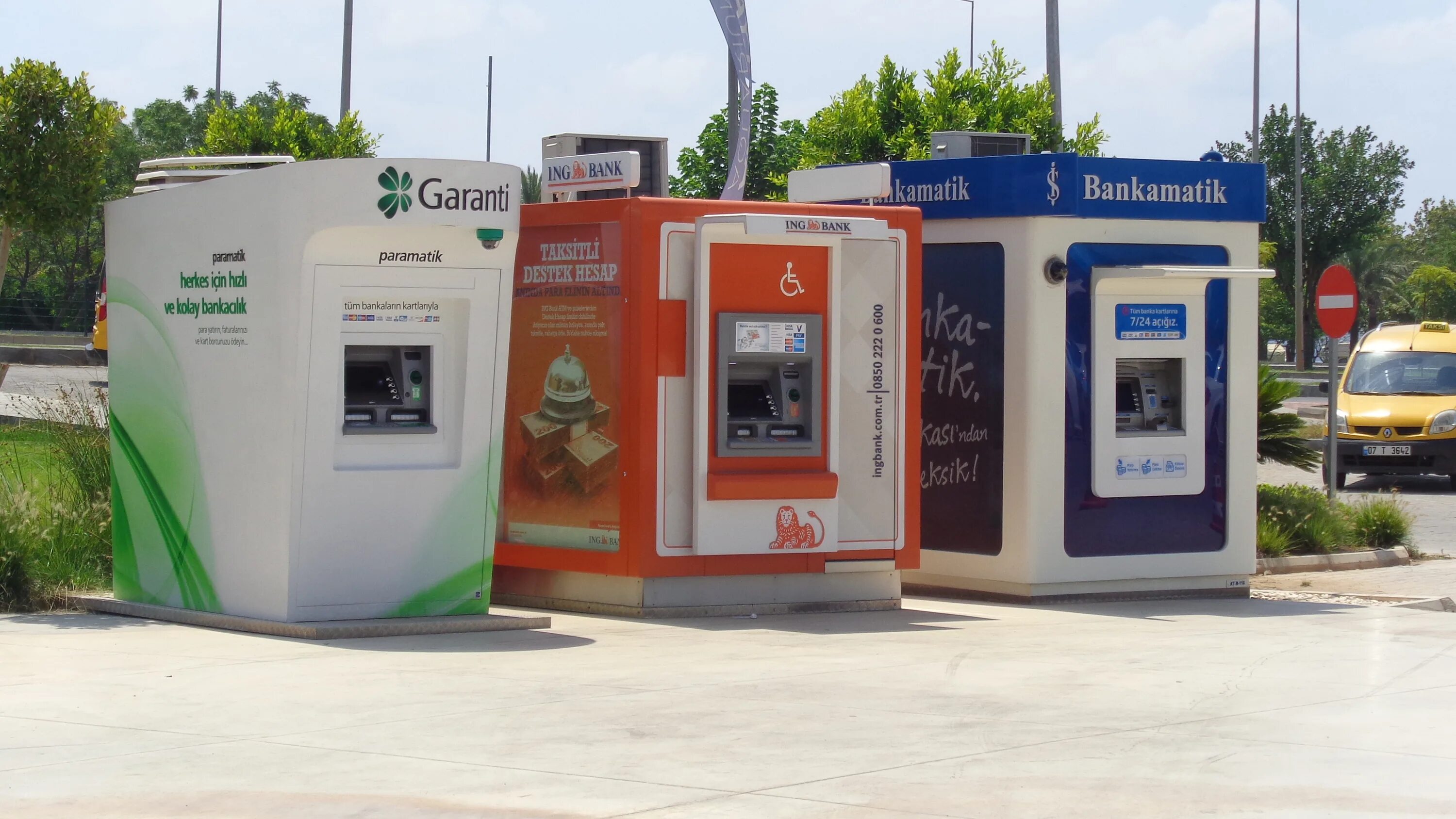 Ziraat банкоматы в турции. в каких банкоматах снимать в турции. аэропорт антальи банкоматы. турецкие банкоматы в турции. банкомат.