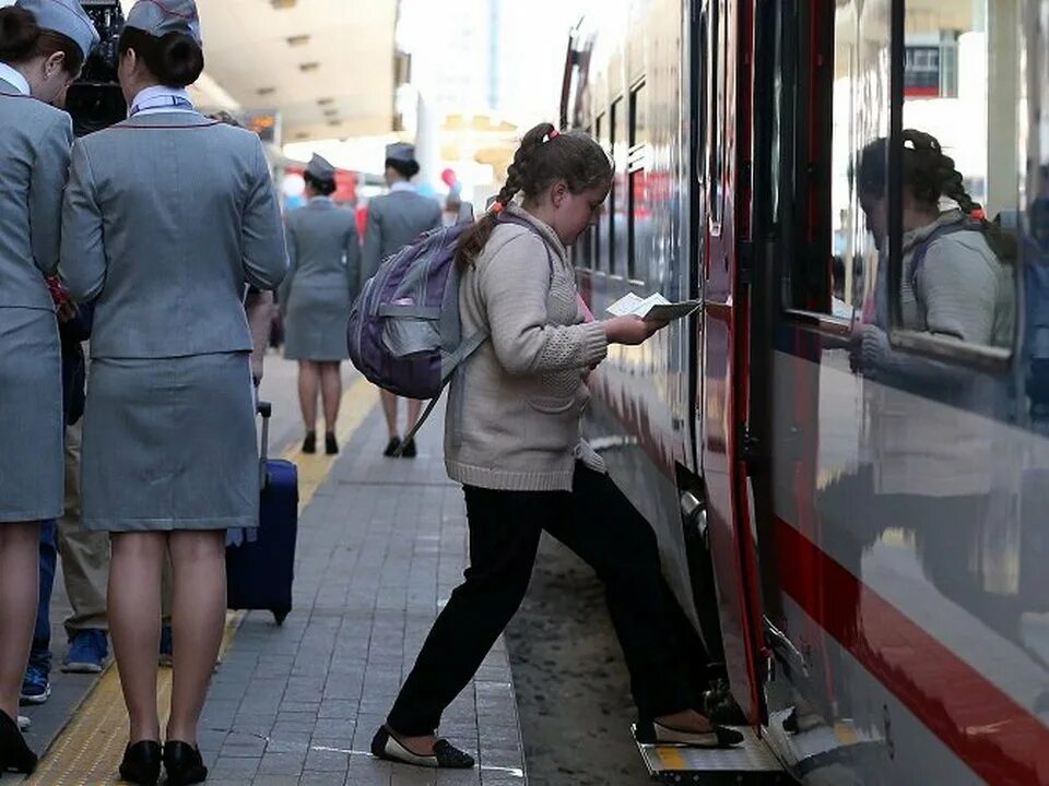 ржд пассажирам. наличие свободных мест в поездах дальнего следования. расписание поездов ржд. расписание поездов ржд. наличие мест дальнего следования.