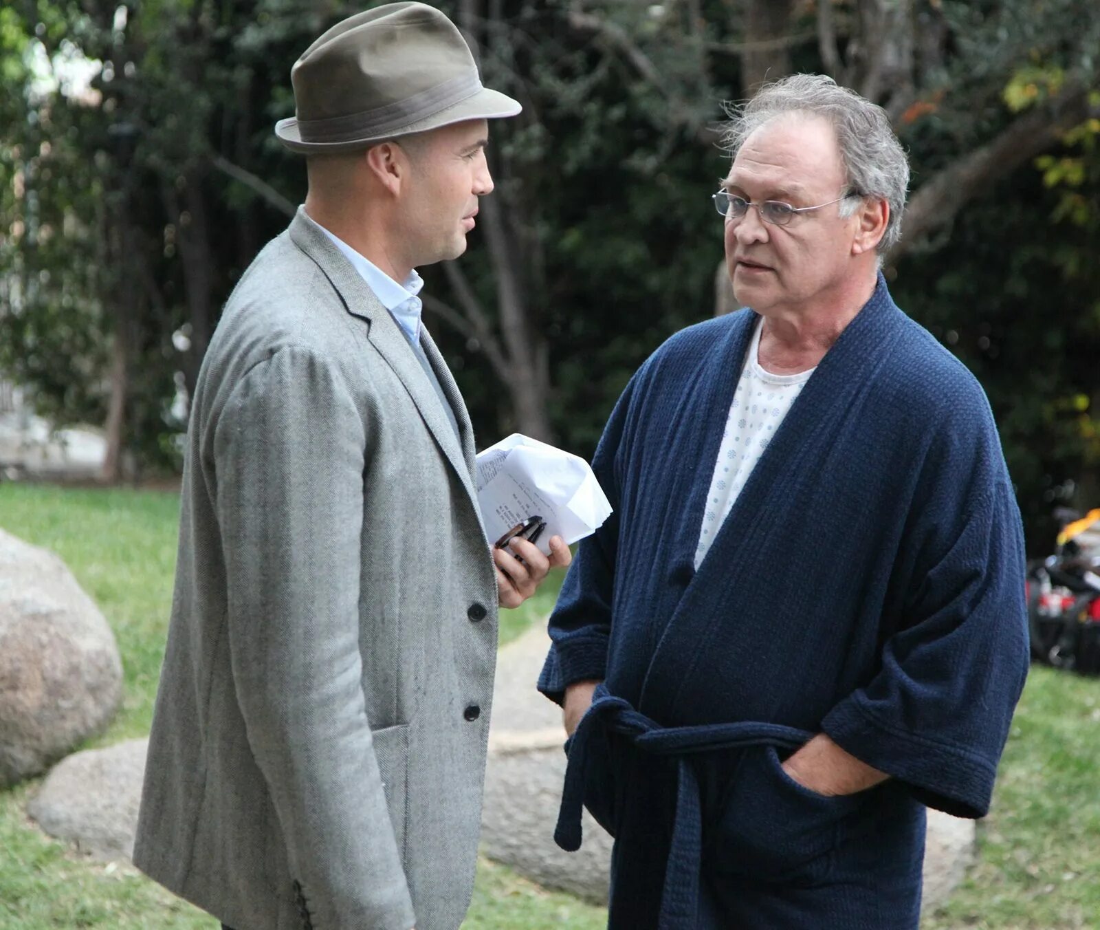 история зеленого цвета мишель пастуро. их зеленая история. зеленая лампа рисунок к рассказу. их зеленая история. человек жив на зеленой ветке.