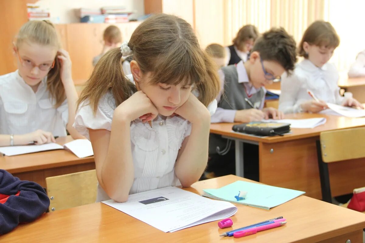 Обучающиеся 4 класса. Обучающиеся 4 класса. Класс с учениками. Ученики 4 класса. Встречайте 4 классы.