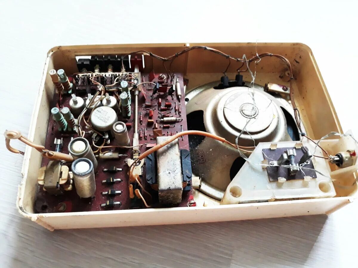 Вега рп-341-1. Селга 405 верньер. Радиоприемник нейва рп-206. Радиоприемник селга 403. Радиоприемник разбор.