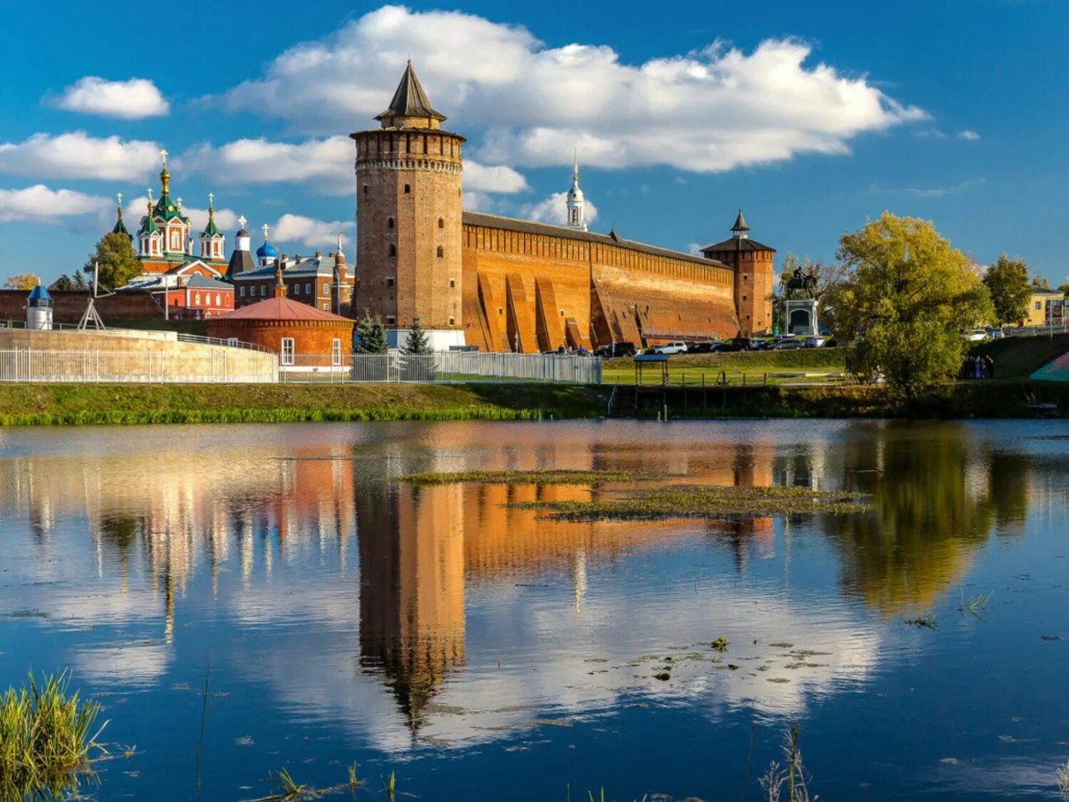 Коломенский кремль территория. Коломенские были. Маринкина башня коломенского кремля. Коломенский кремль достопримечательности коломны. Маринкина башня в коломне.
