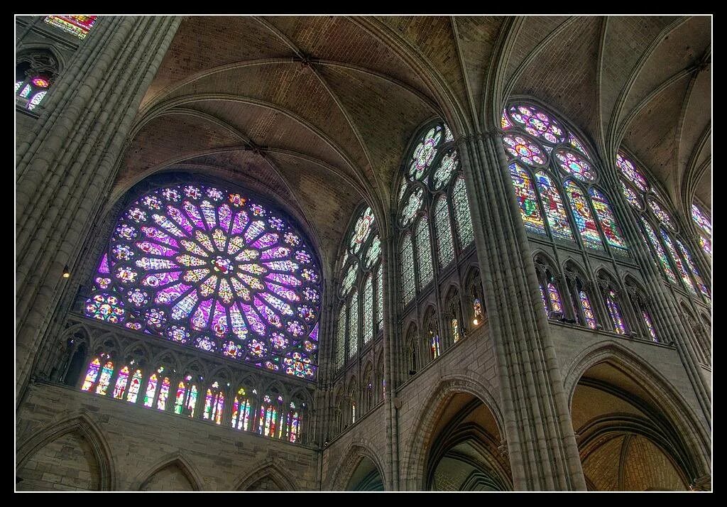 дастин сен дени. аббатство сен-дени витражи. базилика сен-дени церковь. церковь аббатства сен-дени. аббатство сен-дени внутри.
