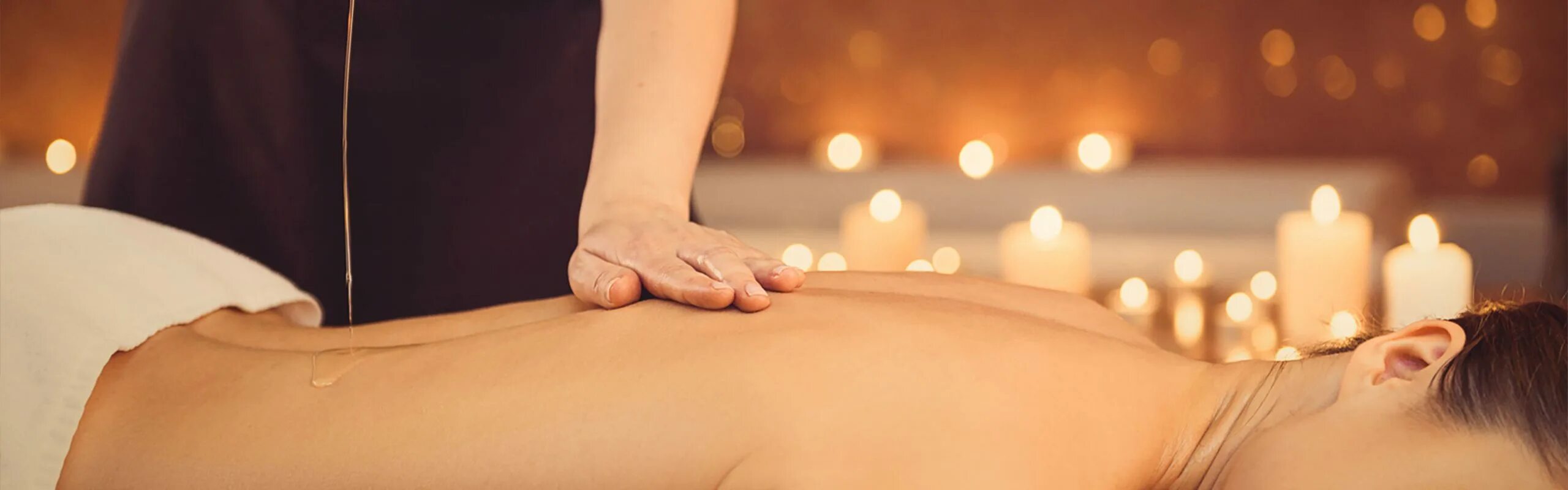 Нежный массаж. Тайланд массаж. Массаж со сводной сестрой. Спа салон массаж. Массаж фото.