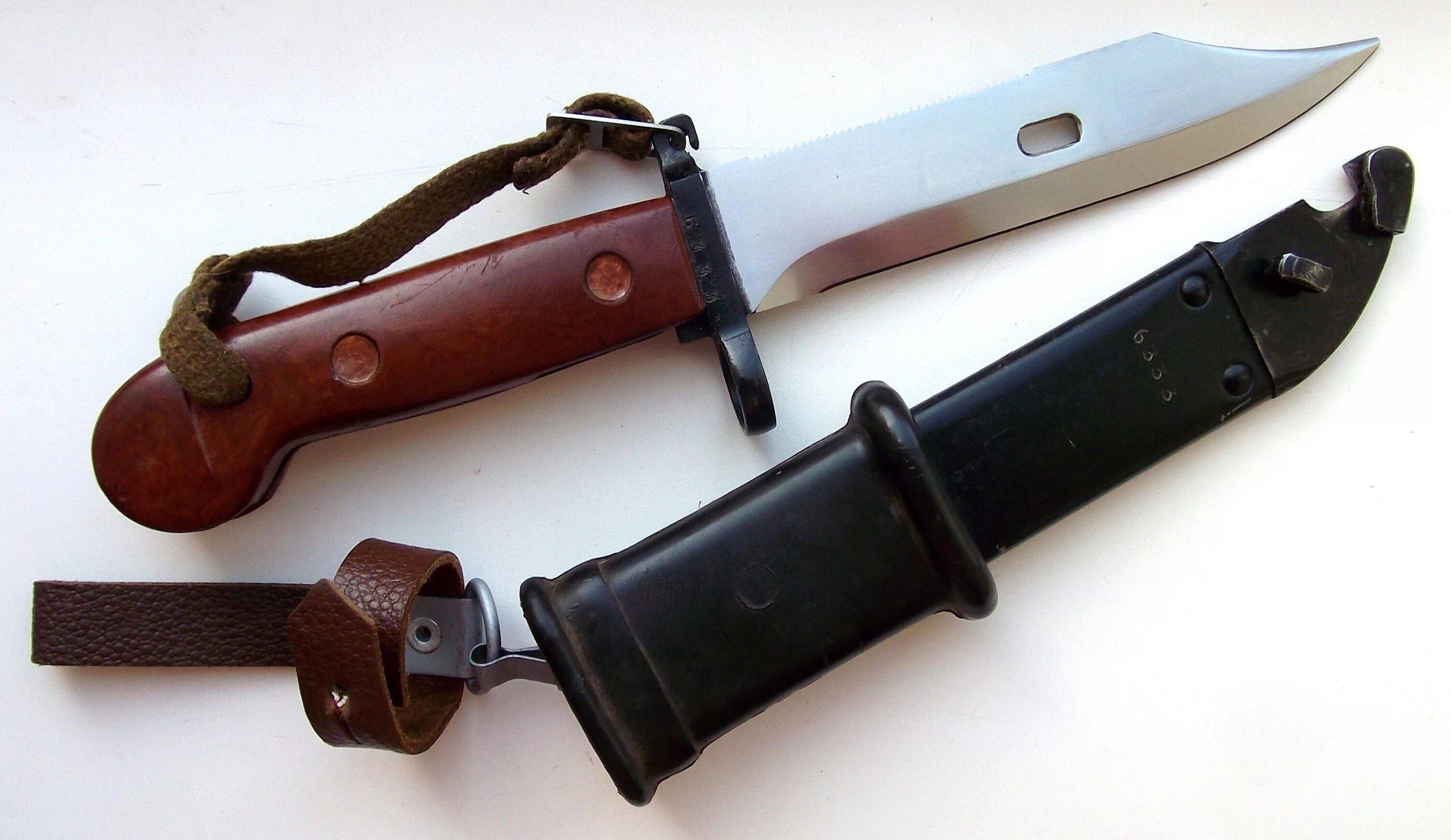 М9 байонет кс. Штык нож 6х3 тульский тёмный. Штык-нож ак-47 оригинал. 2 штык ножа. Штык нож ак 47 6*2.