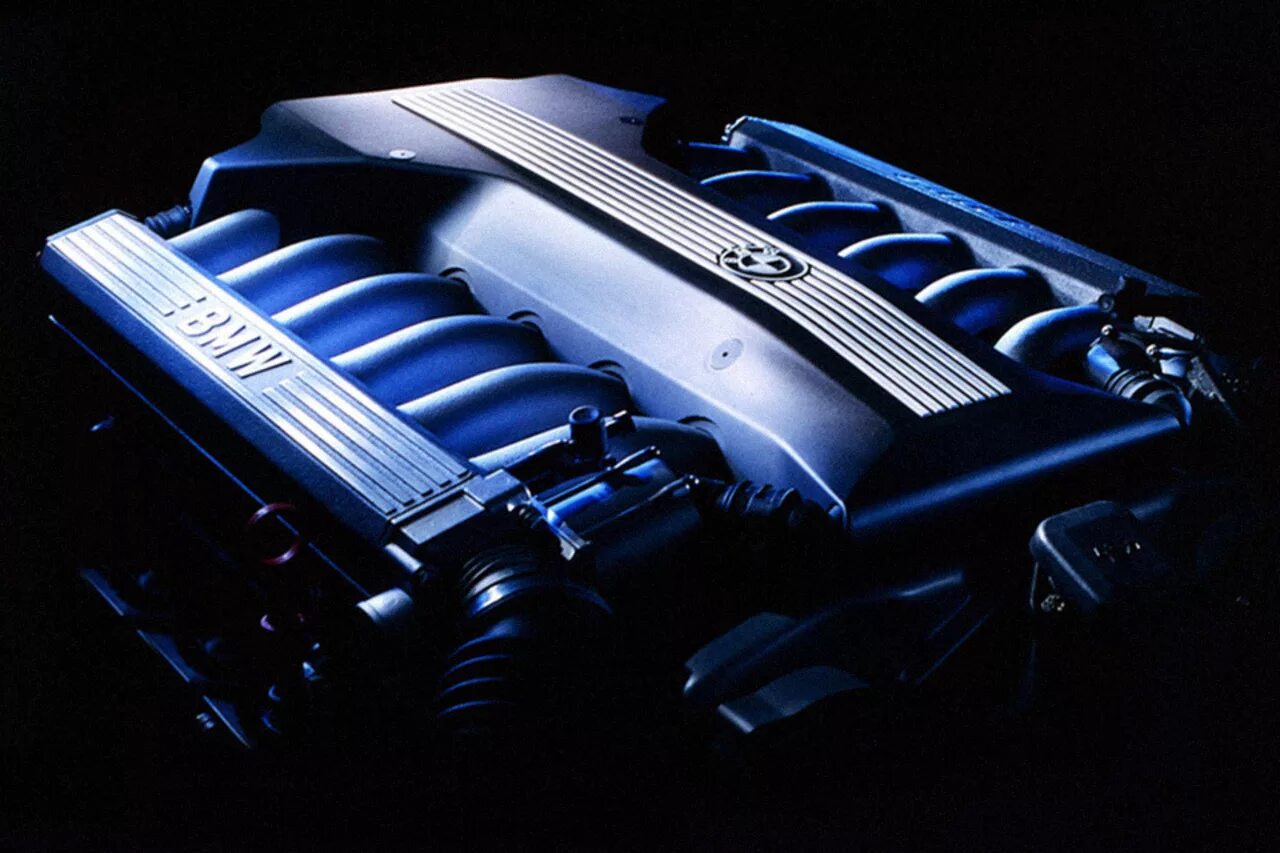 Bmw m 54. Мотор v12 БМВ. BMW v12 engine. БМВ м70. БМВ v12 двигатель.