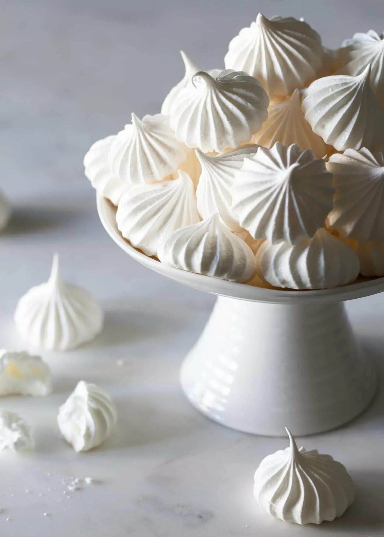 Безе с белковым. Безе меренги. Безе, меренга — Meringue. Французские безешки. Безе воздушное "меренги Classic".