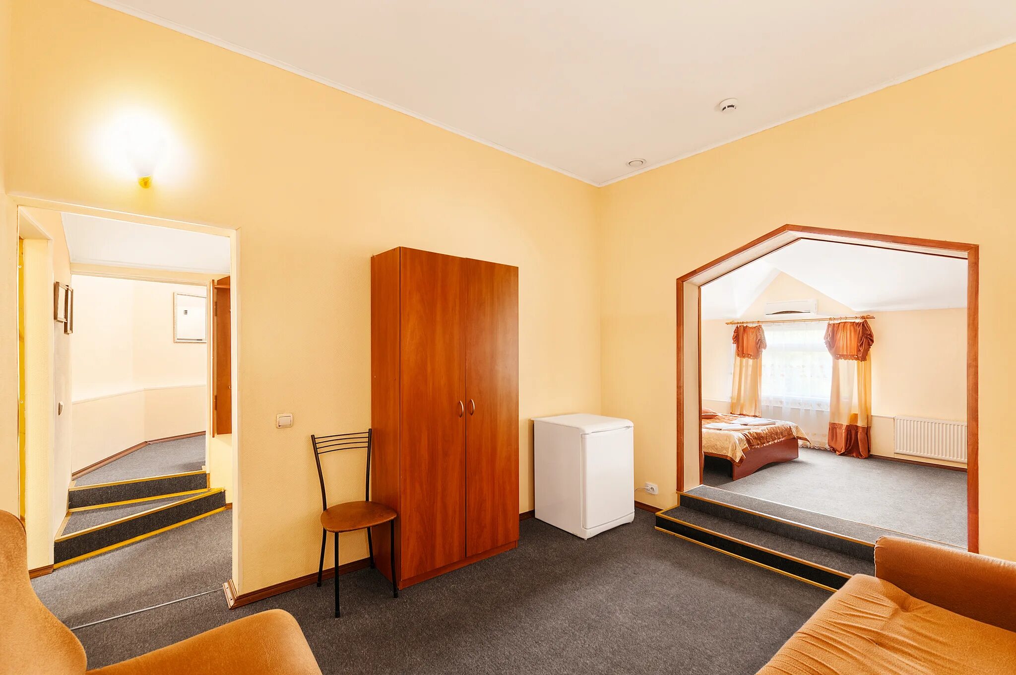 гостиница октябрьская псков. лучшие гостиницы пскова. гостиница рижская псков. гостиница двор подзноева бизнес корпус. лучшие гостиницы пскова.