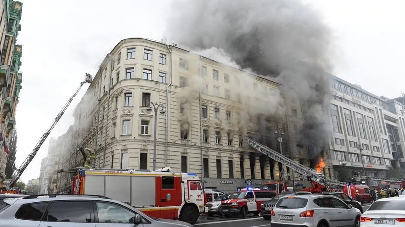 пожар в квартире фото. пожар в гостинице мкм в москве. пожар в центре москвы видео. пожар в центре москвы видео. пожар в центре москвы.