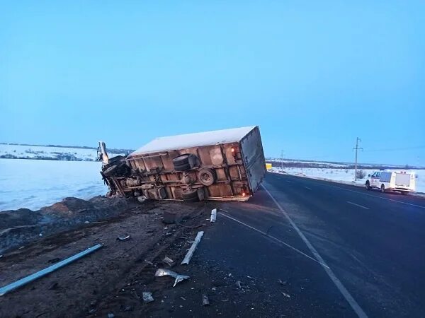 ДТП В Самарской области за сутки 2022. ДТП В Самарской области на м5 26.03.2022.