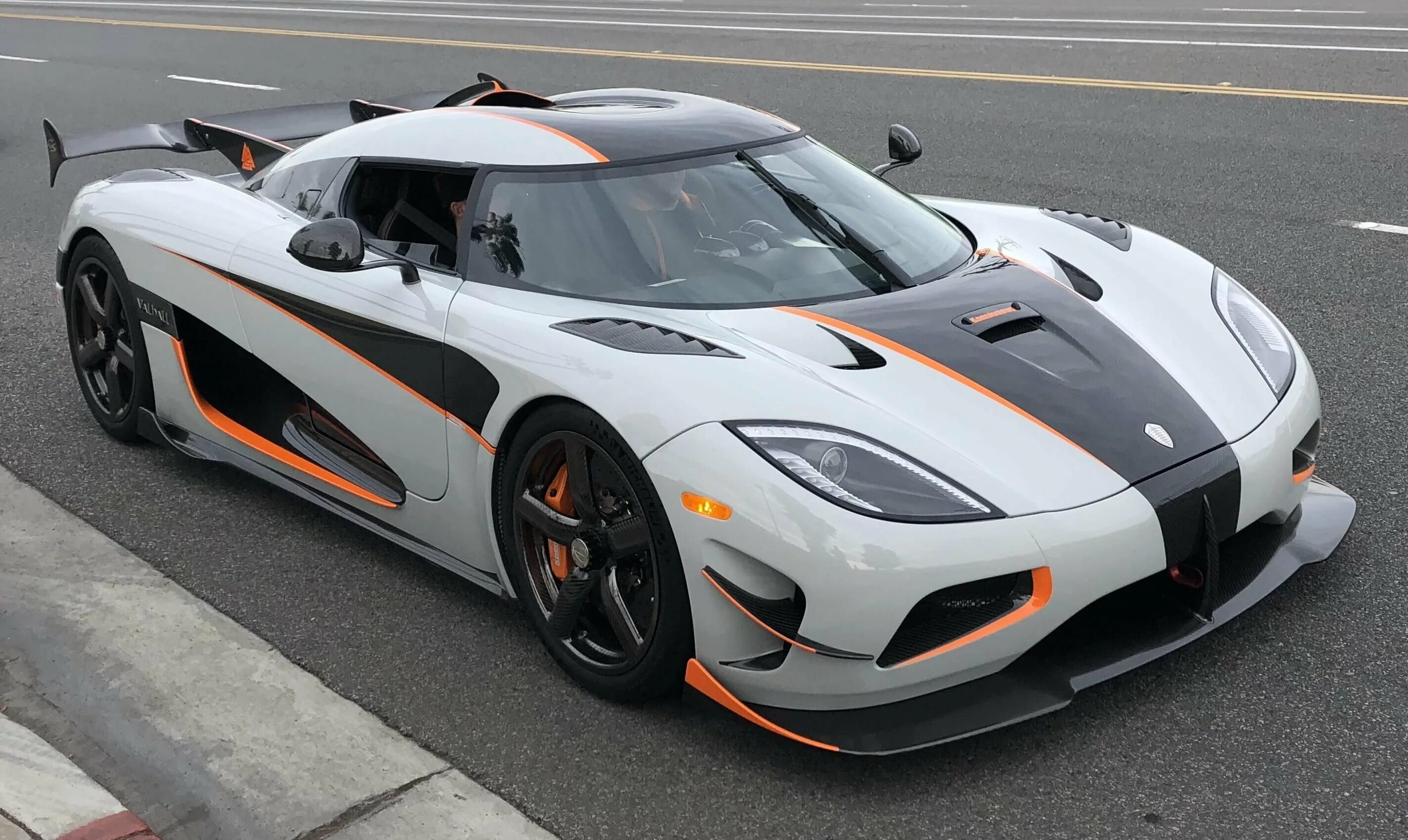 Koenigsegg как читается. Кенигсегг агера. koenigsegg agera rs. koenigsegg ccxr. кенигсегг агера 2012.
