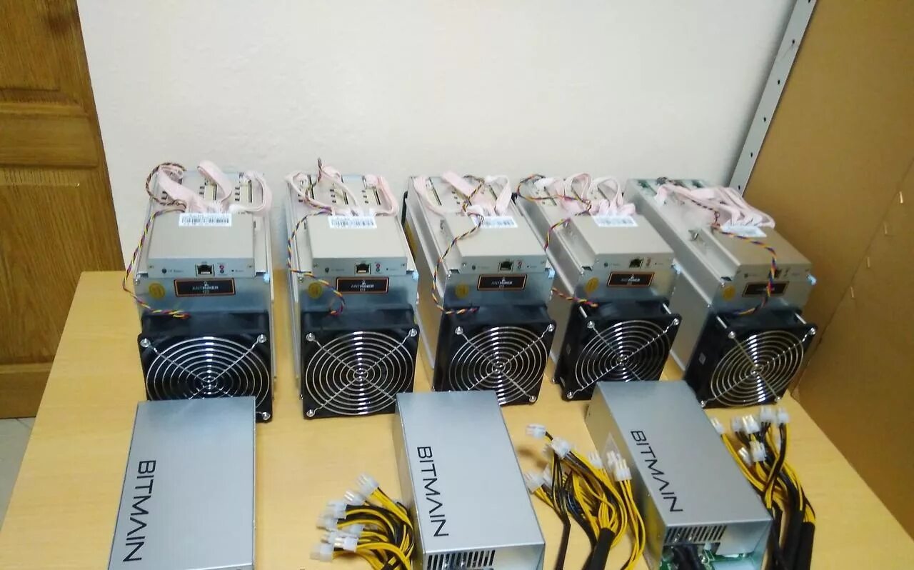 Асик s9 ферма. Майнинг ферма Antminer s9. ASIC s9 ферма для майнинга. Майнинг ферма асик с9. Antminer s21 pro