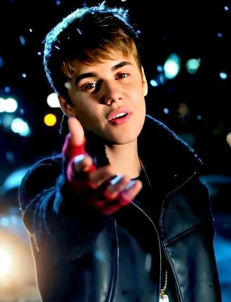 Justin bieber mistletoe. Justin bieber mistletoe. Mistletoe джастин бибер. Джастин бекермен. Mistletoe justin bieber.