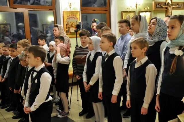 Православная гимназия радонеж в ясенево. Православная классическая гимназия «радонеж». Православная школа радонеж. Школа 1694 ясенево. Гимназия радонеж ясенево.