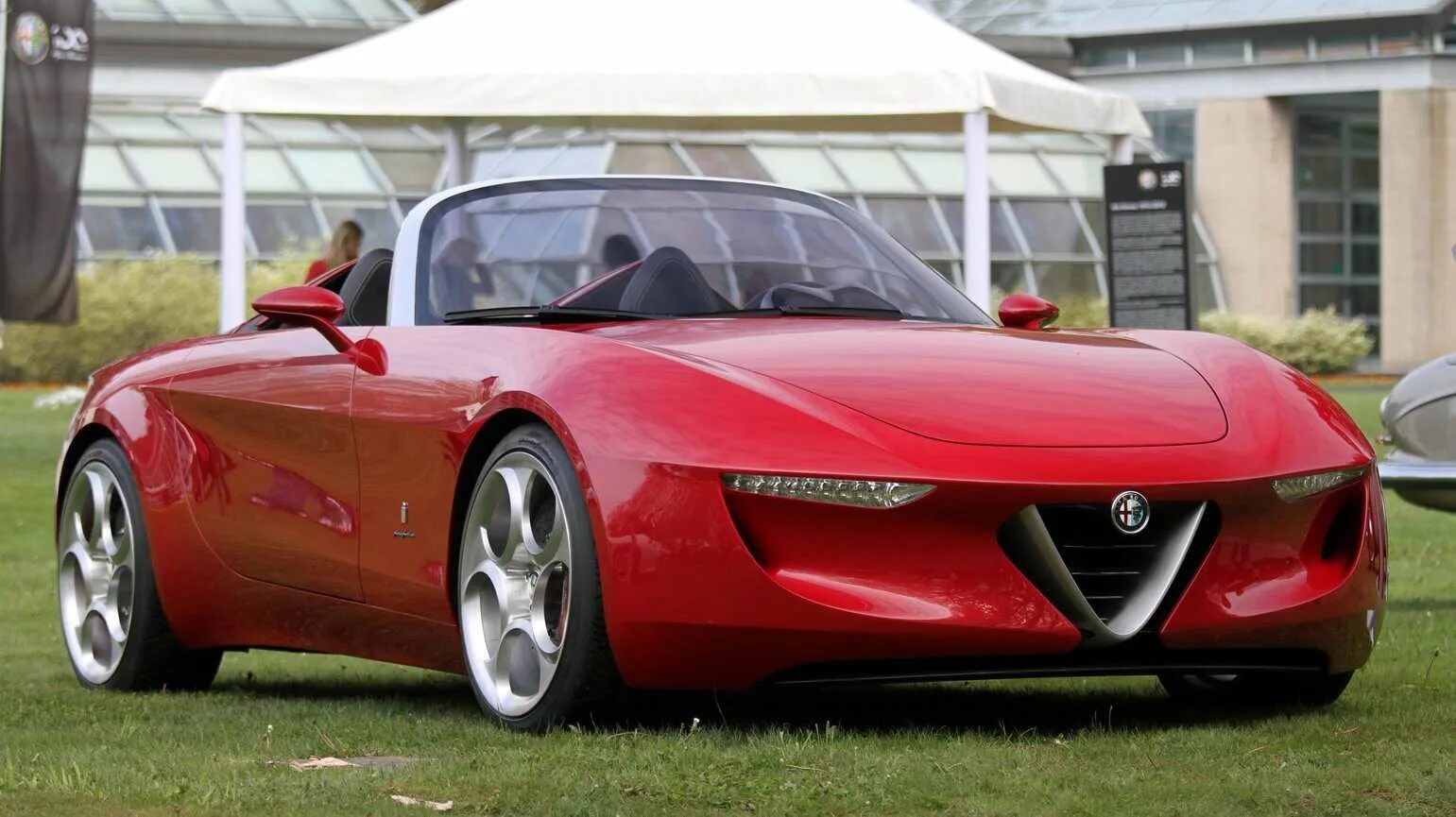 Альфа ромео трейлер. Alfa Romeo 2uettottanta. 2010 Pininfarina Alfa Romeo 2uettottanta Spider. Альфа Ромео Пининфарина. Alfa Romeo 2.