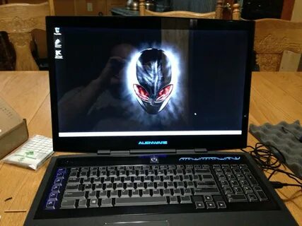 Alienware m18