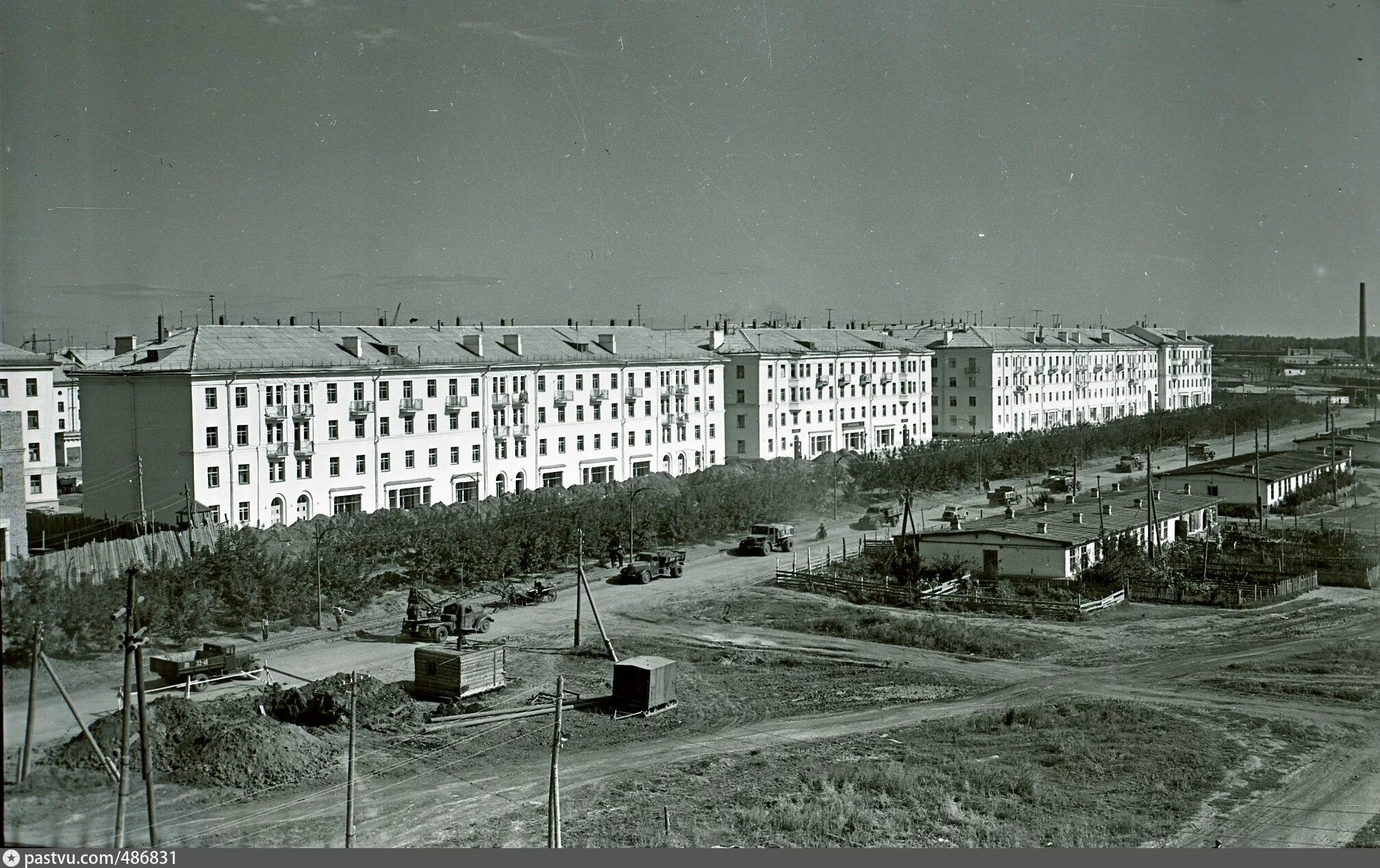 Старый городок история. Омск городок Нефтяников 60-е. Старый Омск в фотографиях нефтяники. История городка Нефтяников Омск. Омск городок Нефтяников фото.