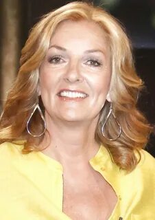 100 Promi-MILFs - Photo #11.