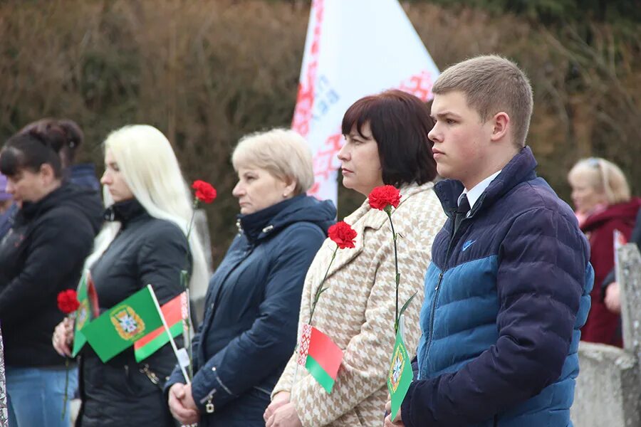 Новости буда кошелева. Митинг. Митинг посвященный ополчению Великой Отечественной войны. Митинг фото.