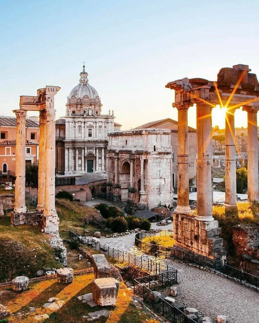 Главная площадь в древнем риме. Александрийская библиотека в древней греции. Кирена древняя греция. Античные центры. Священная роща альтис в олимпии.