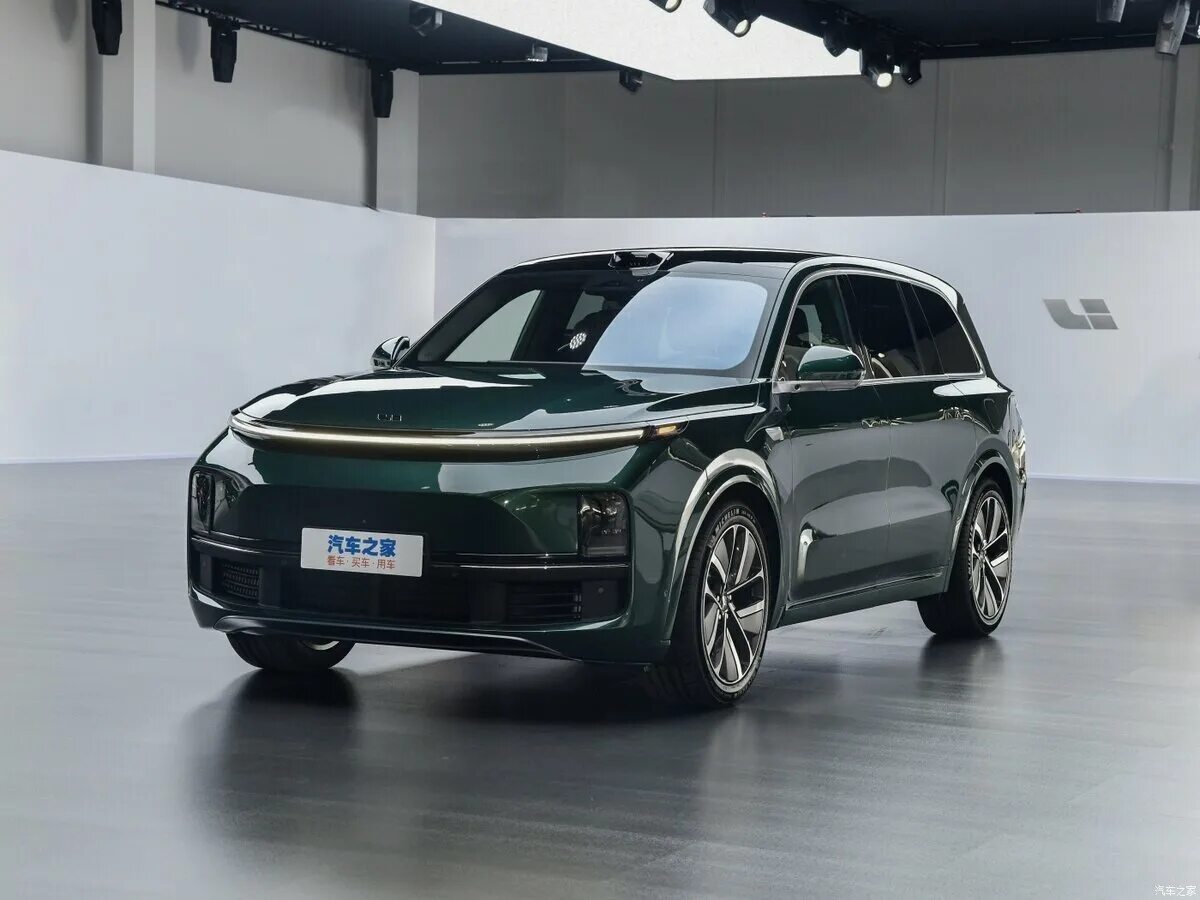 Lixiang l7 2023. Li auto ideal l9. Li one электромобиль. Li one 9 автомобиль. Китайские автомобили 2022.