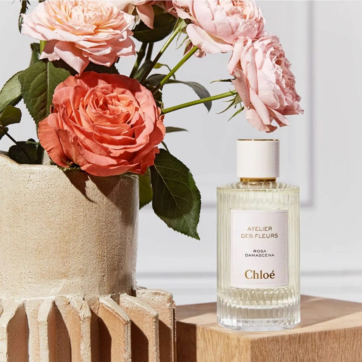 Парфюмер ательер. Chloe atelier des fleurs тестеры. Atelier de fleurs chloe. Chloe atelier lavanda. Atelier de fleurs chloe.