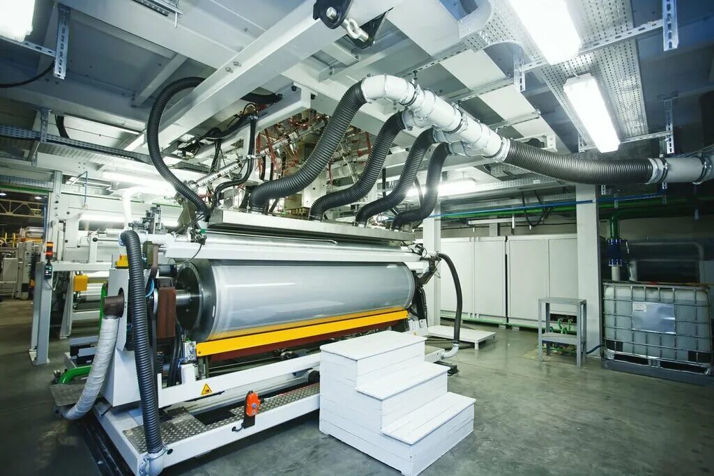 обработка полимерных материалов. обработка полимерных материалов. синтетические полимерные материалы. токарная обработка пластмасс. полиэтилен рулон.