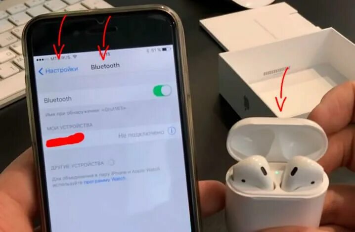 Перезагрузить наушники аирподс. Перезагрузить AIRPODS. Не перезагружается наушники AIRPODS. Индикатор на аирподс. Почему кейс мигает