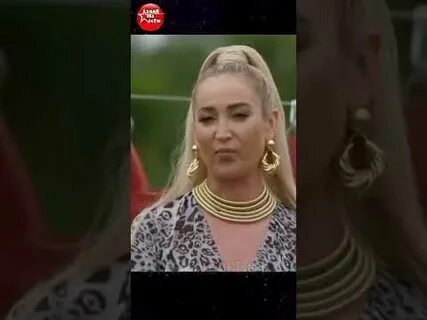 Бузова и дава снежинка