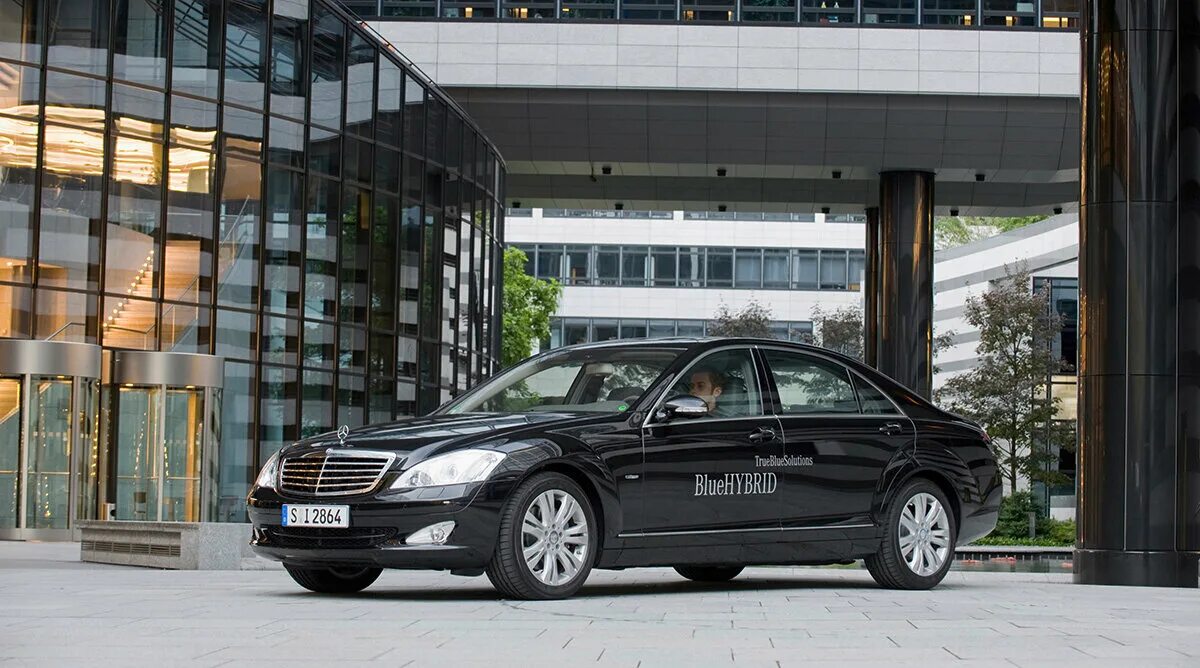 Купить б/у Hyundai Equus II Рестайлинг 3.8 AT (334 л.с.) бензин автомат в Санкт-