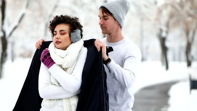 Куртка dan. Куртка тай дай зимняя. Джинсовая куртка balmain мужская. Тай дай джинсов. Смешные куртки.