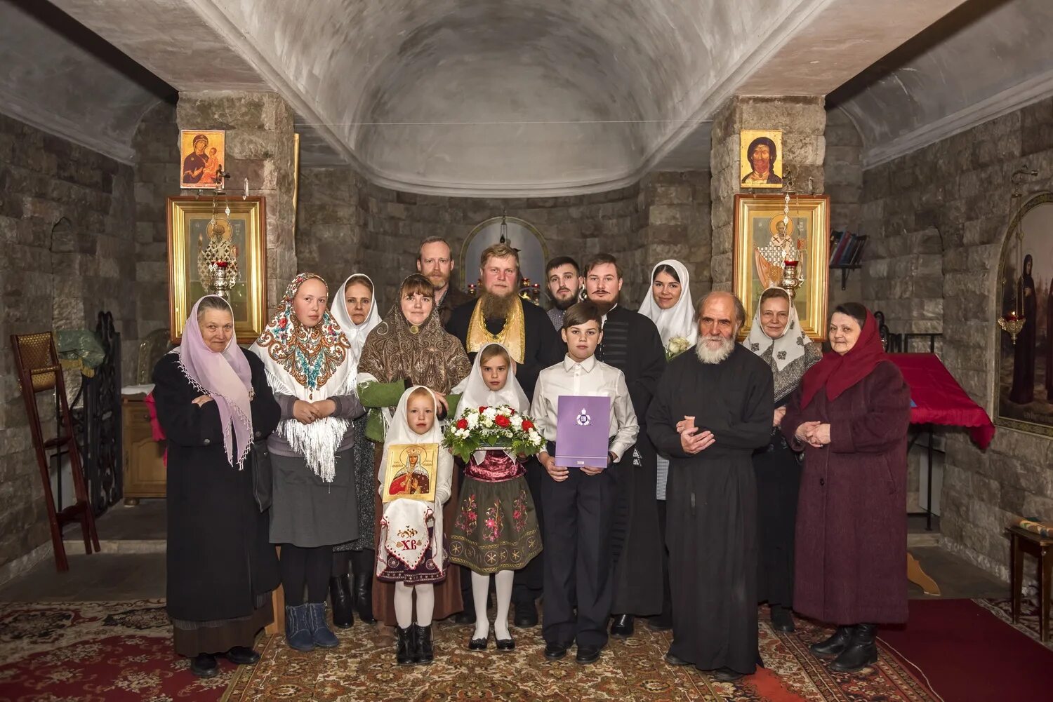 Русская община в санкт петербурге и ленинградской. Подворье Александро-Свирского монастыря в Санкт-Петербурге. Свято-Людмилинская единоверческая община. Тихвинская епархия. Русская община СПБ.